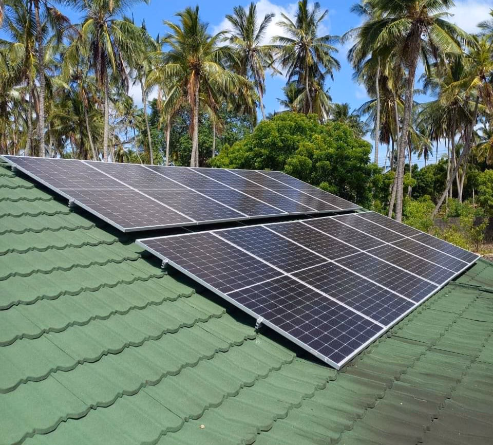 How much is a 300 watt solar panel in Kenya?