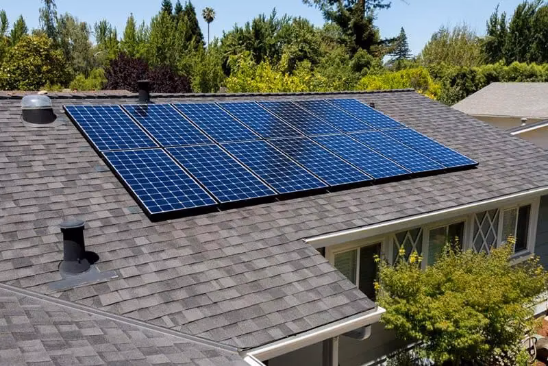 Will solar panels cool a house?