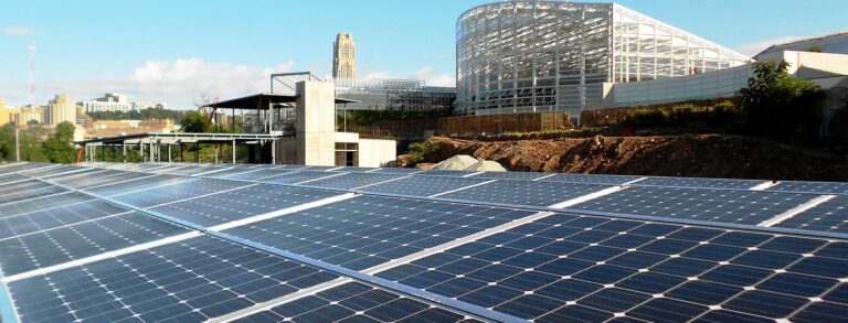 Paneles Solares en Ciudades Nubladas: ¿Valen la Pena?