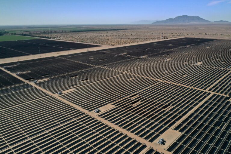 El Fracaso Solar de $2.2 Mil Millones en California