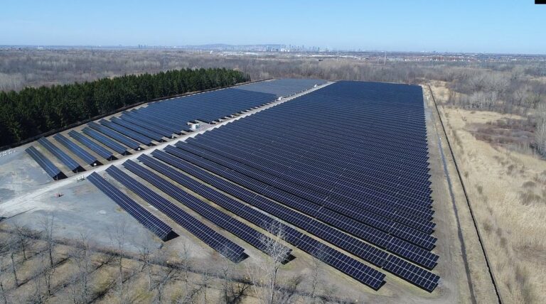 Paneles solares en Quebec: ¿Valen la pena en 2025?