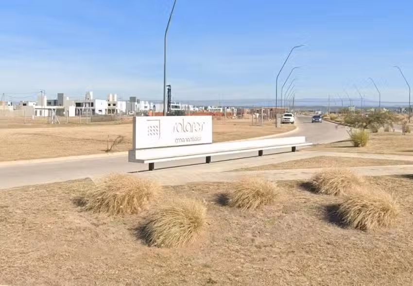 Solares de Manantiales