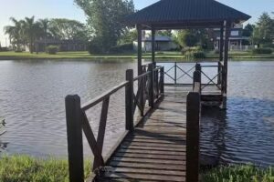 SOLARES DEL CARCARAÑÁ.Barrios de residencias.