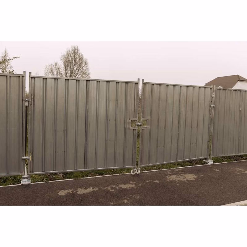 What is the difference between Class A and B hoarding?