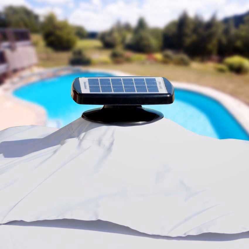 ¿Cuánto tiempo tarda en cargarse una sombrilla solar?