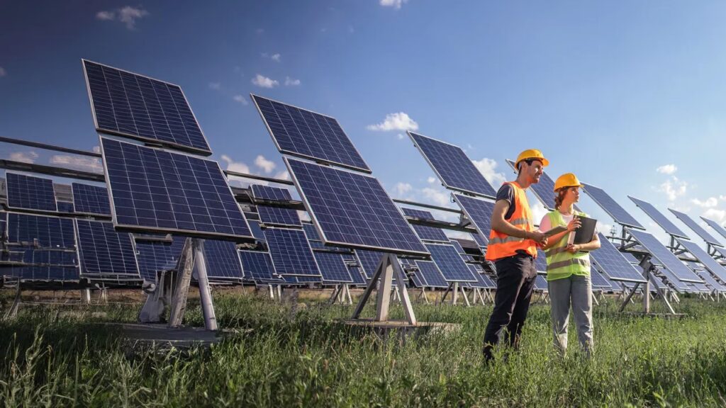 Sueldo de un Técnico en Energías Renovables Chile