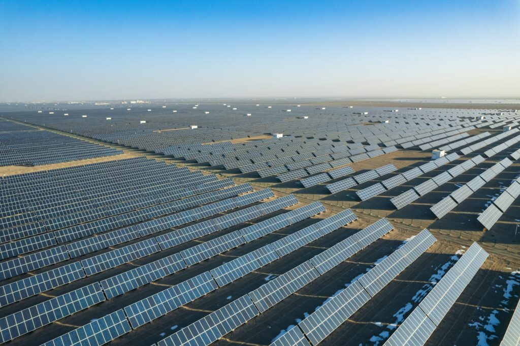 China: El Gigante Solar y sus Contradicciones