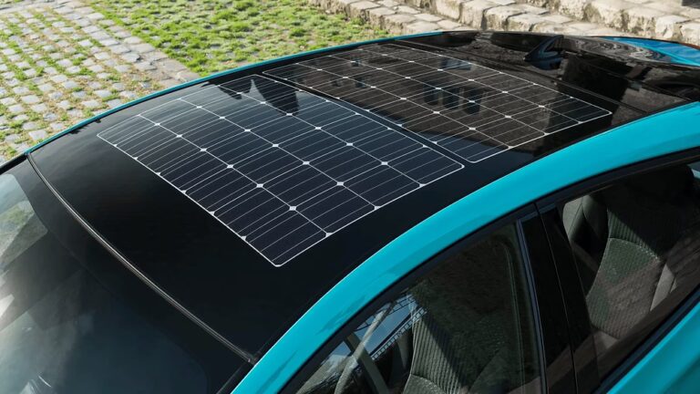 Panel solar en tu auto: ¿Cómo instalarlo bien?