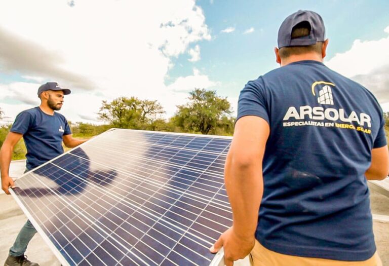 Coste placas solares en casa de 100m²: Guía 2024