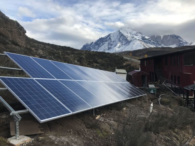 Sueldo de un Instalador Solar en Chile: Guía 2024
