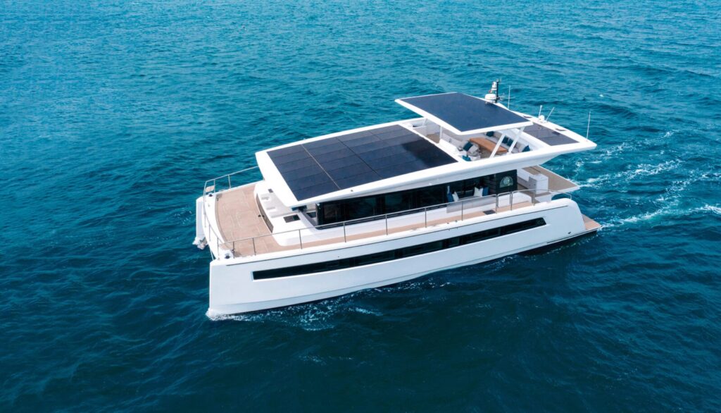 Yates Solares: El Precio del Lujo Sostenible